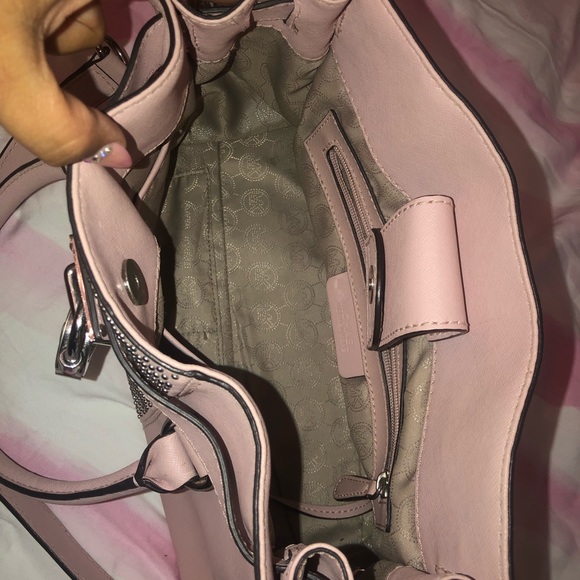 Michael kors satchel - Picture 7 of 7